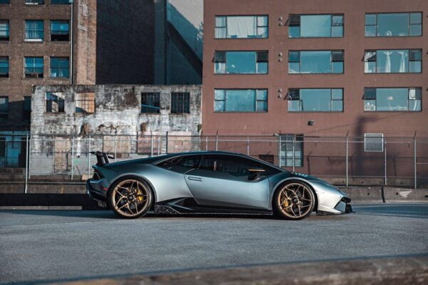 Rear spoiler V2 Renato forged carbon Lamborghini Huracan Evo 1016 Industries Eleron spate V2 Renato fibra carbon Lamborghini Huracan Evo 1016 Industries