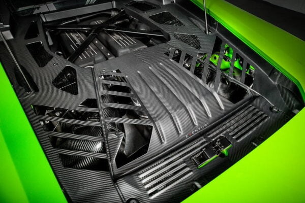 Lamborghini Huracan carbon fiber engine cover EVENTURI Capac motor fibra carbon Lamborghini Huracan EVENTURI