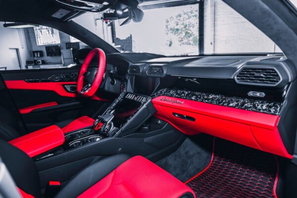 Panouri interioare fibra carbon Lamborghini Urus 1016 Industries