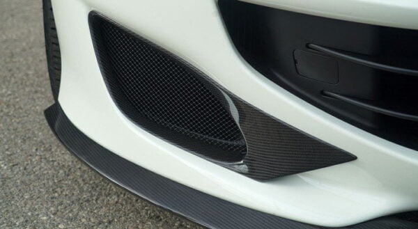 Ornament spoiler fata fibra carbon Ferrari Portofino Novitec