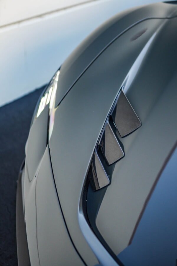 Carbon fiber hood air intakes Ferrari SF90 1016 Industries Prize aer capota fibra carbon Ferrari SF90 1016 Industries